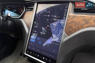 Лифтбек Tesla Model S 2018 в Львове