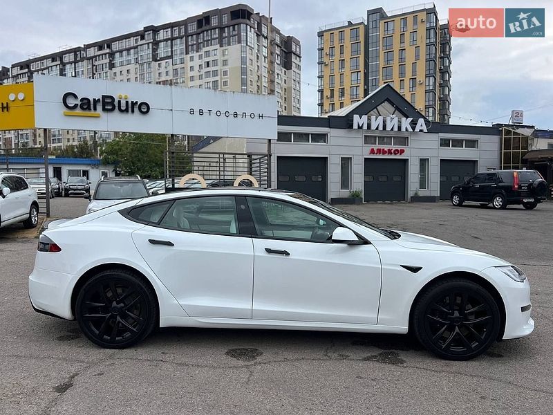 Лифтбек Tesla Model S 2021 в Одессе