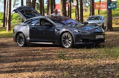 Ліфтбек Tesla Model S 2019 в Сумах