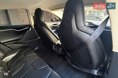 Лифтбек Tesla Model S 2015 в Ивано-Франковске