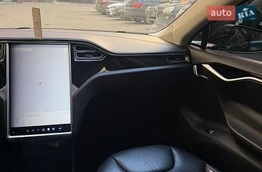 Лифтбек Tesla Model S 2015 в Ивано-Франковске