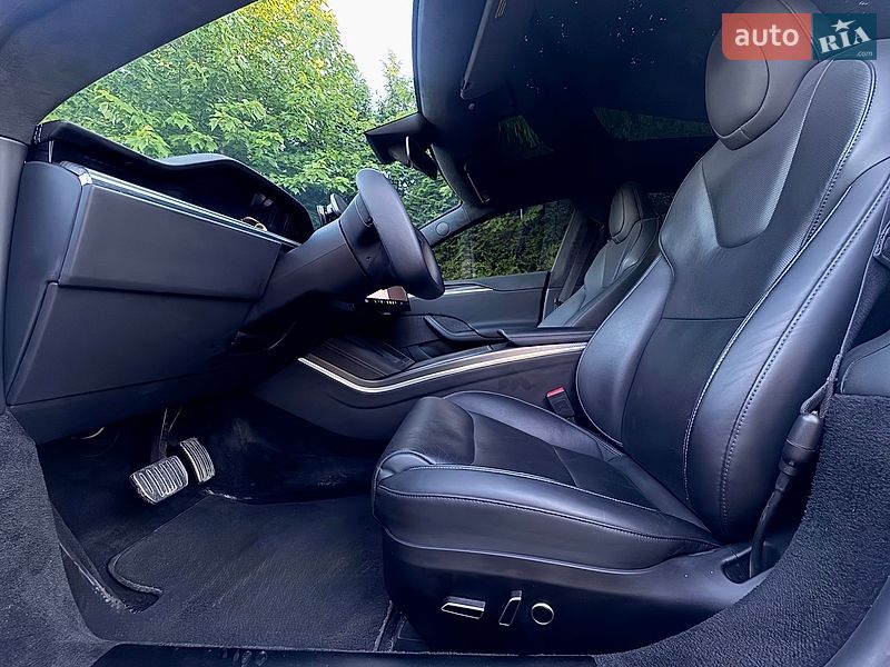 Ліфтбек Tesla Model S 2022 в Києві
