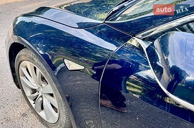 Ліфтбек Tesla Model S 2014 в Полтаві