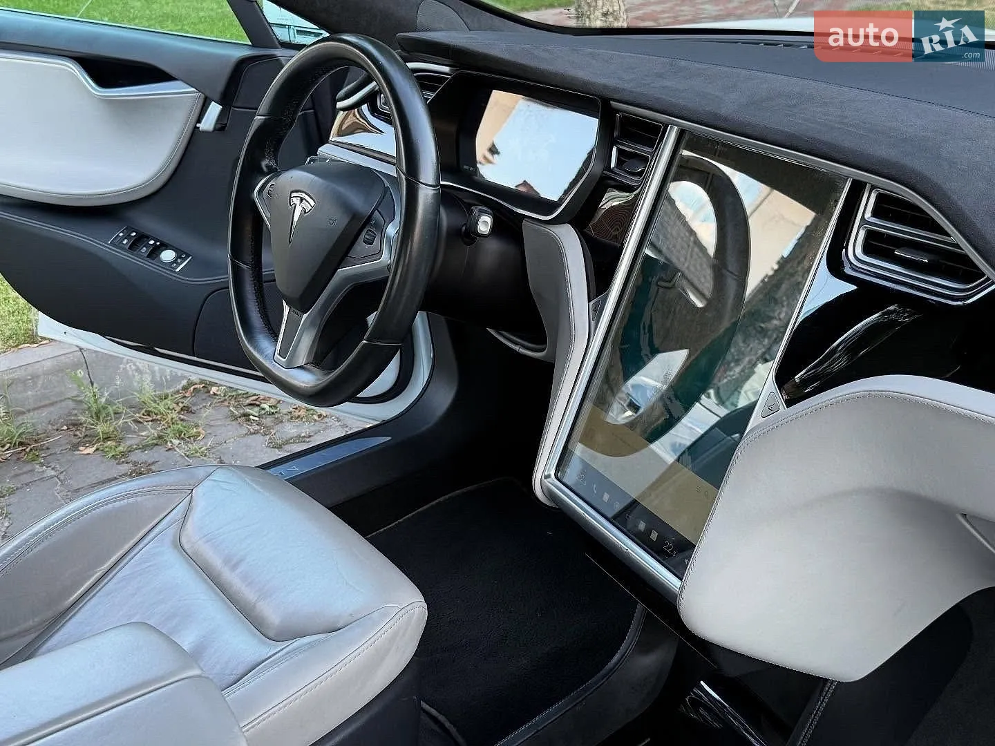 2015 Tesla Model S - мініатюра 10