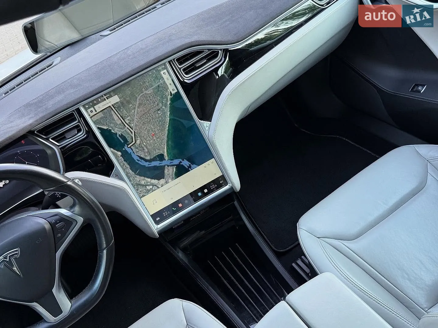 2015 Tesla Model S - мініатюра 13