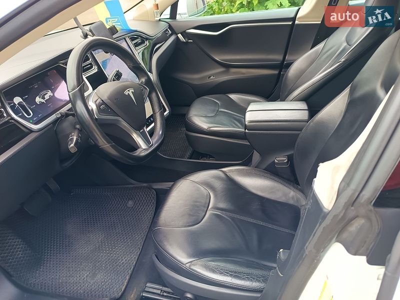 Ліфтбек Tesla Model S 2013 в Сквирі