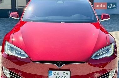 Ліфтбек Tesla Model S 2017 в Чернівцях