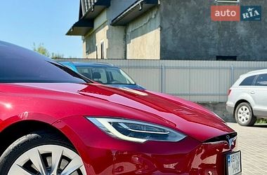 Ліфтбек Tesla Model S 2017 в Чернівцях
