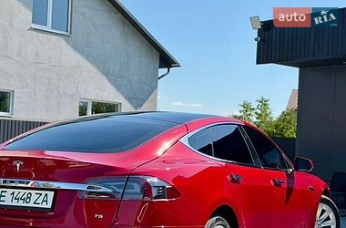 Ліфтбек Tesla Model S 2017 в Чернівцях