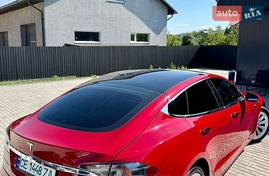 Ліфтбек Tesla Model S 2017 в Чернівцях
