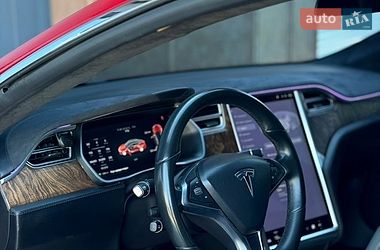Ліфтбек Tesla Model S 2017 в Чернівцях