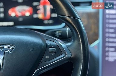 Ліфтбек Tesla Model S 2017 в Чернівцях