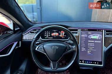 Ліфтбек Tesla Model S 2017 в Чернівцях