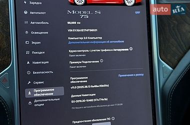 Ліфтбек Tesla Model S 2017 в Чернівцях