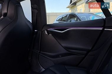 Ліфтбек Tesla Model S 2017 в Чернівцях