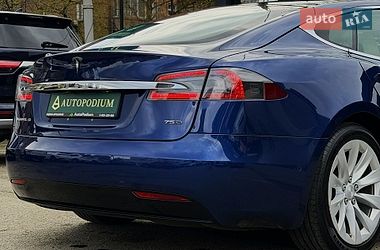 Лифтбек Tesla Model S 2018 в Киеве
