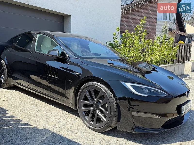 Tesla Model S