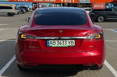 Лифтбек Tesla Model S 2018 в Виннице