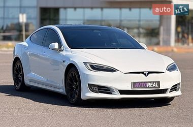 Лифтбек Tesla Model S 2016 в Кривом Роге