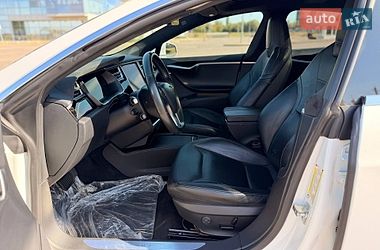 Лифтбек Tesla Model S 2016 в Кривом Роге