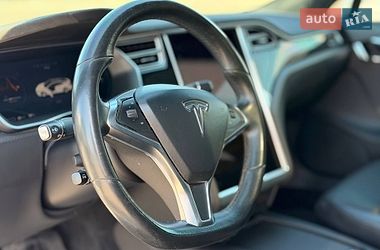 Лифтбек Tesla Model S 2016 в Кривом Роге
