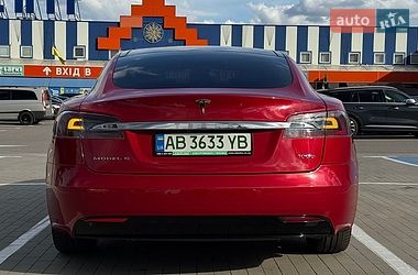 Лифтбек Tesla Model S 2018 в Виннице