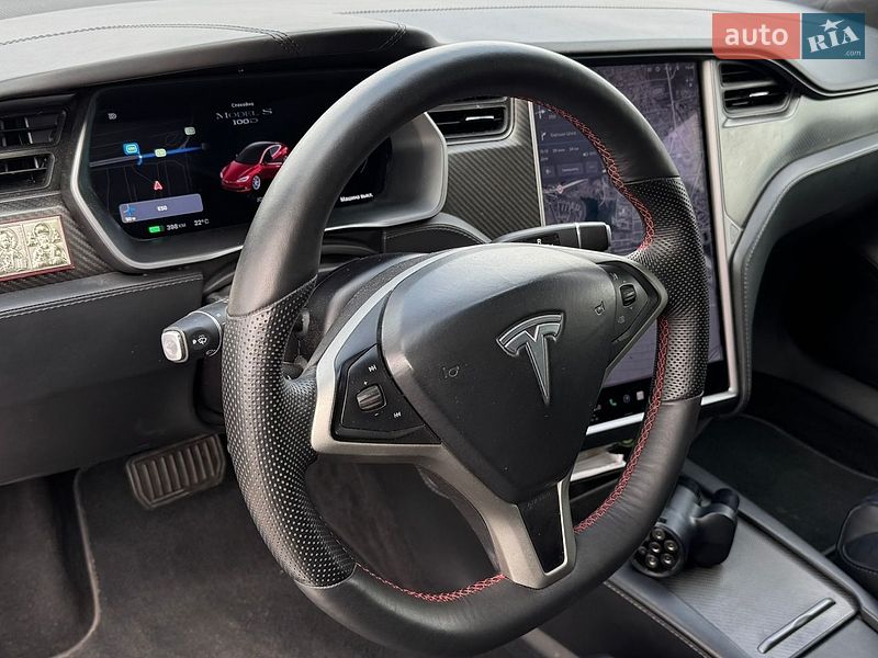 Лифтбек Tesla Model S 2018 в Виннице
