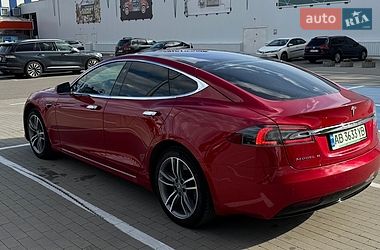 Лифтбек Tesla Model S 2018 в Виннице