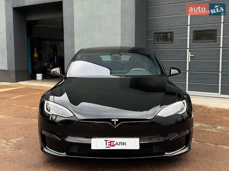 Лифтбек Tesla Model S 2022 в Киеве