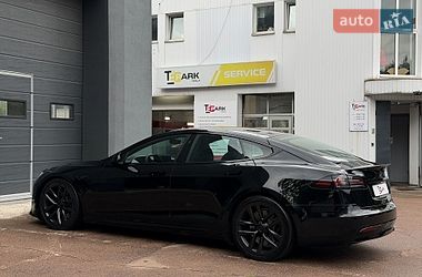Лифтбек Tesla Model S 2022 в Киеве