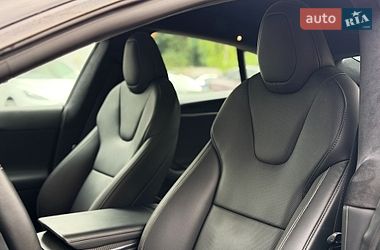 Лифтбек Tesla Model S 2022 в Киеве