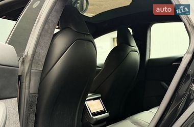 Лифтбек Tesla Model S 2022 в Киеве
