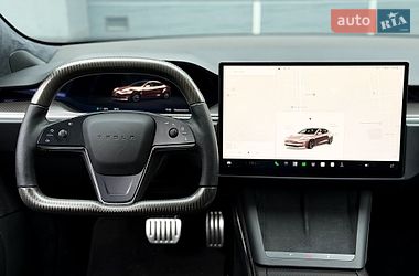 Лифтбек Tesla Model S 2022 в Киеве