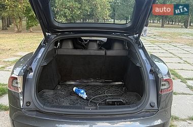 Ліфтбек Tesla Model S 2015 в Харкові