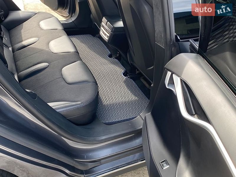 Tesla Model S 2016 Tesla Model S 2016