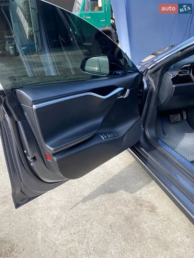 2016 Tesla Model S - мініатюра 17