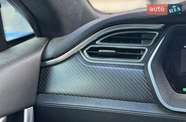 Лифтбек Tesla Model S 2016 в Киеве