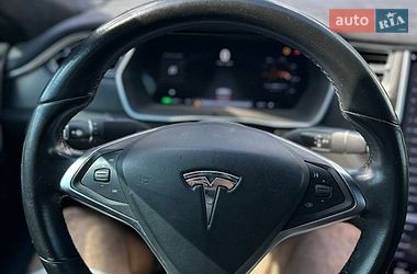 Лифтбек Tesla Model S 2016 в Киеве