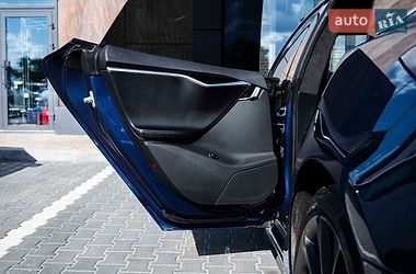 Ліфтбек Tesla Model S 2015 в Києві фото 11 Ліфтбек Tesla Model S 2015 в Києві