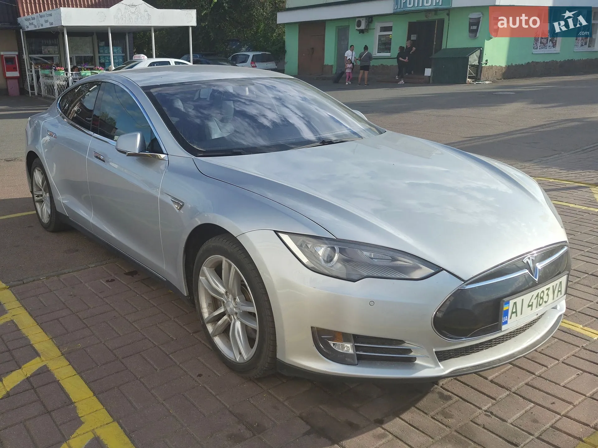 2014 Tesla Model S - мініатюра 4