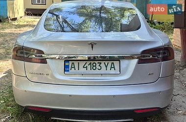Ліфтбек Tesla Model S 2014 в Ніжині