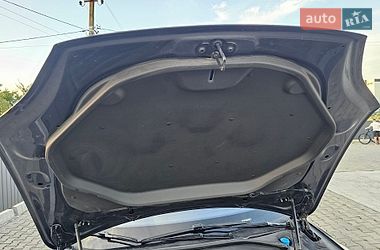 Ліфтбек Tesla Model S 2015 в Львові