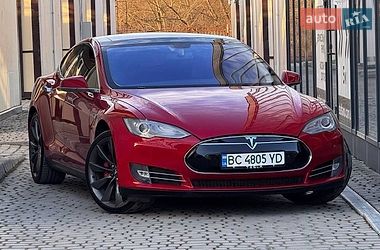 Ліфтбек Tesla Model S 2013 в Львові