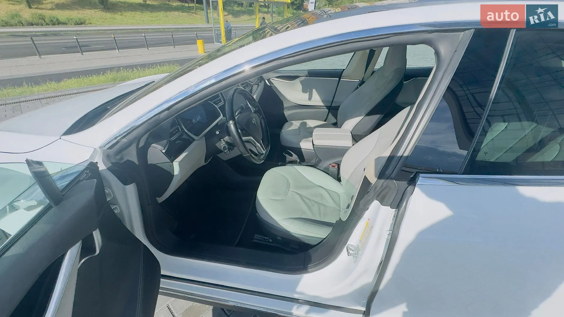 2013 Tesla Model S - мініатюра 14