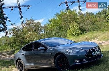 tesla model-s 2013 в Днепр (Днепропетровск) от профессионального продавца Максим
