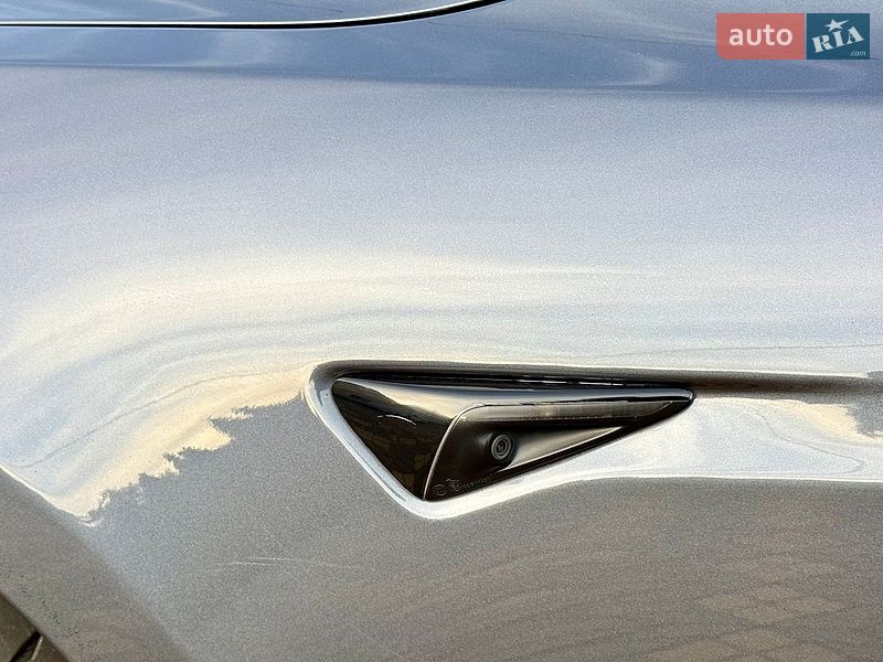 Ліфтбек Tesla Model S 2020 в Самборі