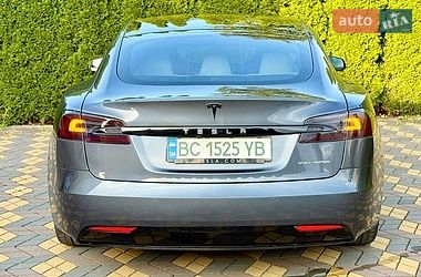 Ліфтбек Tesla Model S 2020 в Самборі