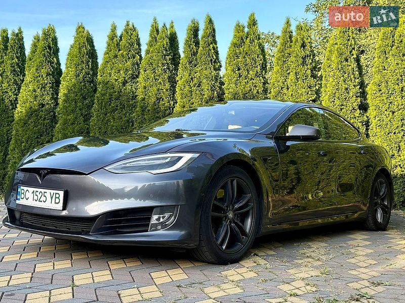 Ліфтбек Tesla Model S 2020 в Самборі