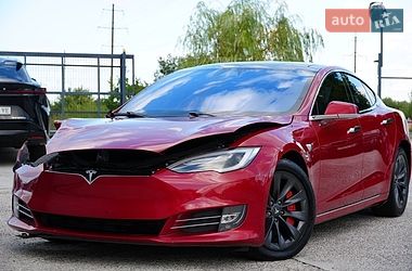 Ліфтбек Tesla Model S 2020 в Дрогобичі