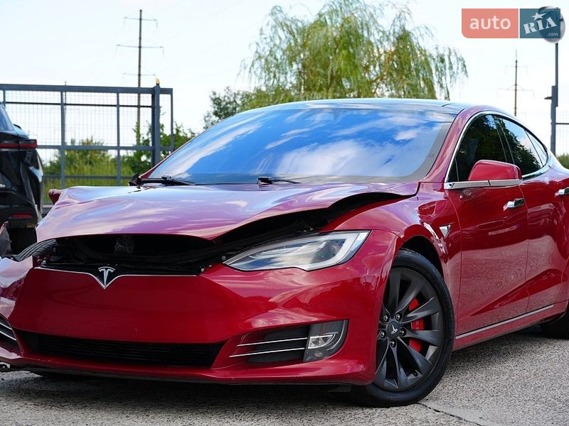 Ліфтбек Tesla Model S 2020 в Дрогобичі